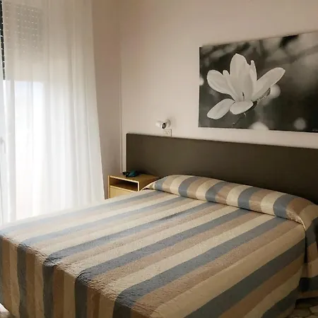 Bencista' 马里纳-迪-皮特拉桑塔