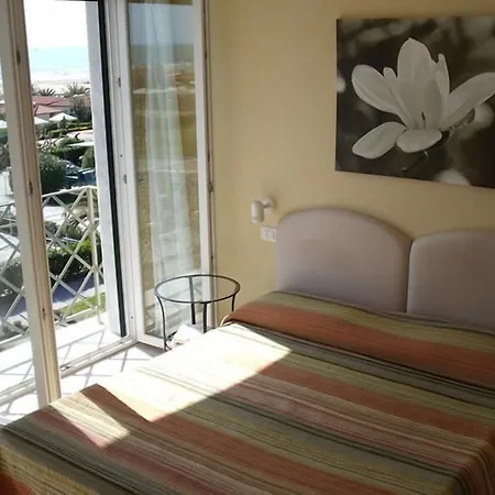 Bencista' 马里纳-迪-皮特拉桑塔