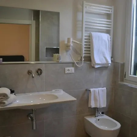 Bencista' Hotell 3*