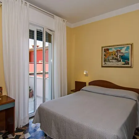 Bencista' Hotell 3*